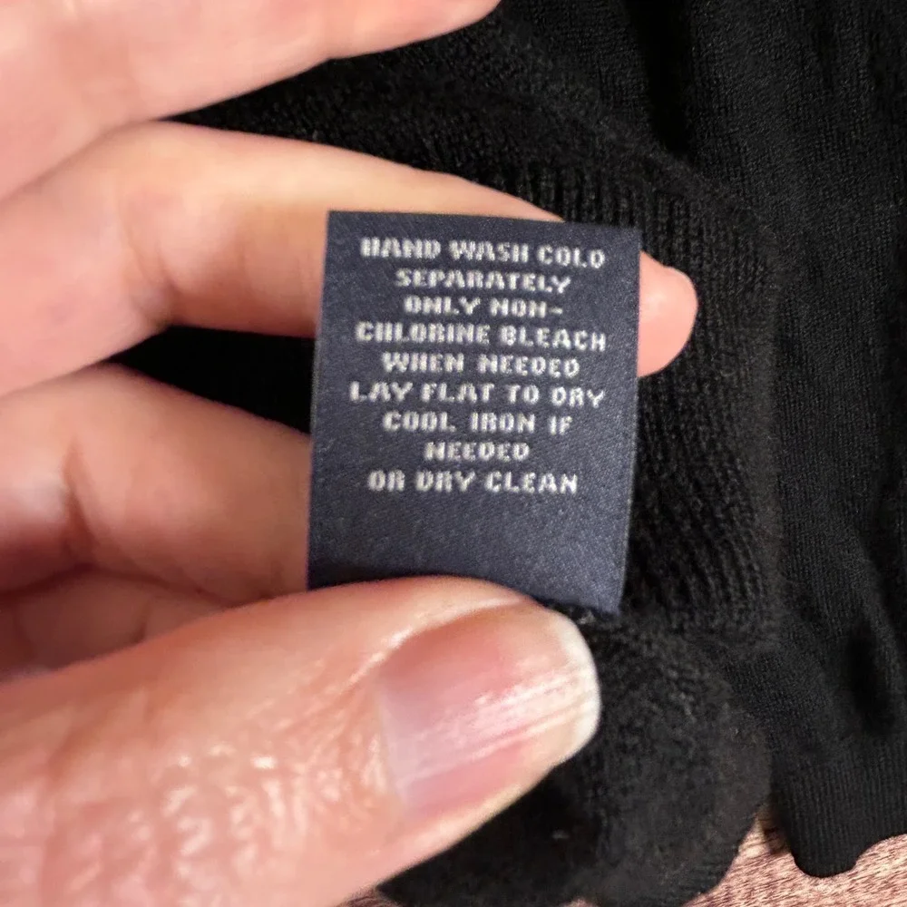 Hart Schaffner Marx Mens Black 100% Extra Fine Merino Wool V-Neck Sweater M - Picture 5 of 9